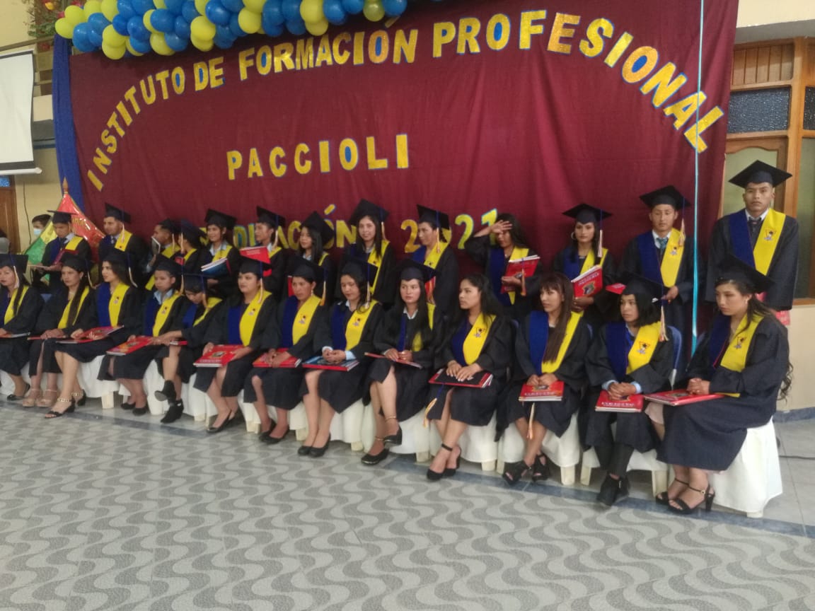Estudiante con laptop